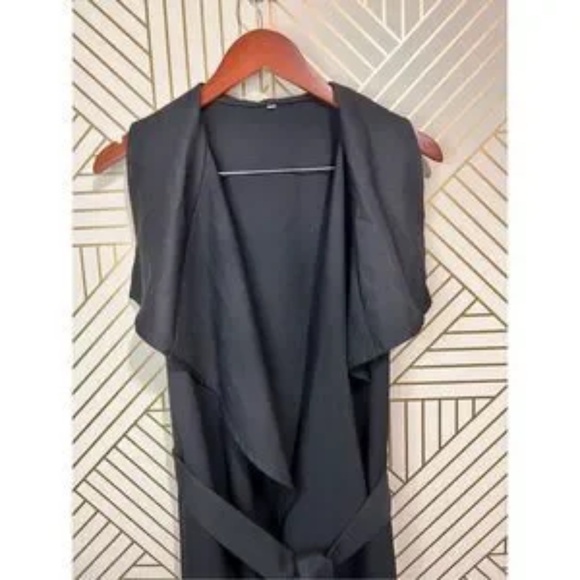 Stylish Women's Clothing Bundle – Talbots Floral Blazer, August Silk Red Knit - Picture 11 of 14